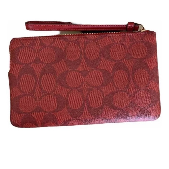 NWT Genuine Leather Coach Wristlet in Red Signature Style - Picture 4 of 10